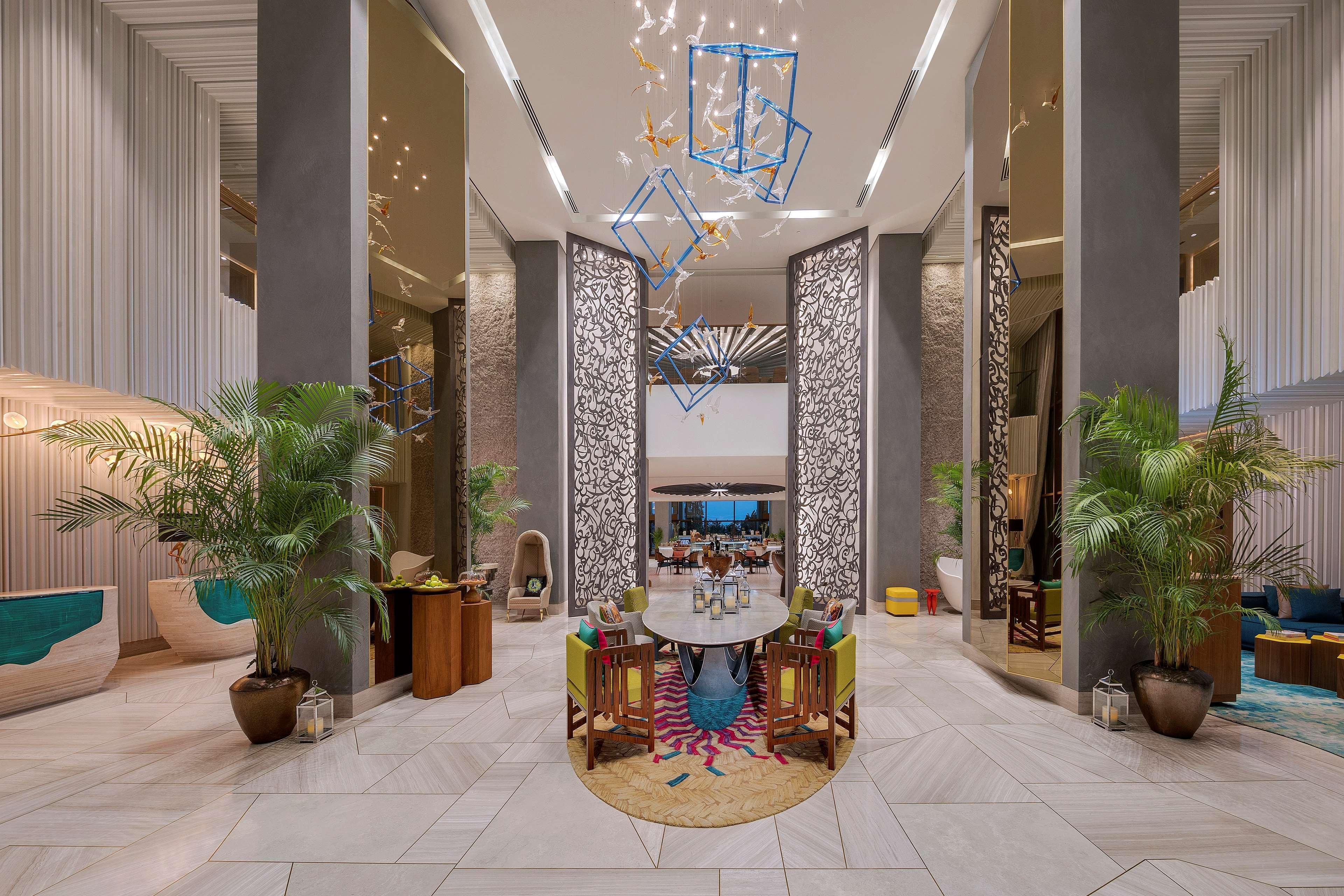Andaz The Palm Hotel